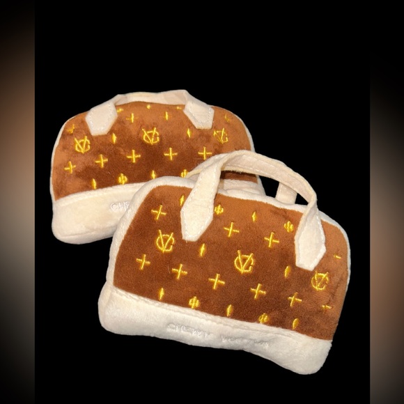 Chewy Vuittons - Picture 2 of 2